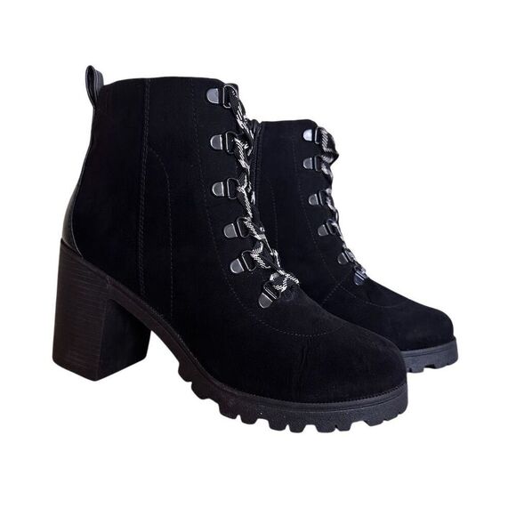 RUE 21 Y2K Black Faux Suede Chunky Heel Lace-up Whimsigoth Ankle Boots Size 7 - Picture 4 of 13